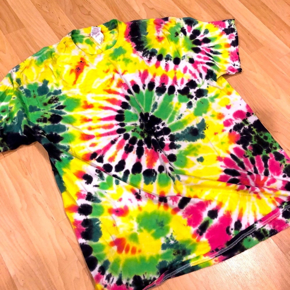 Tye dye tee